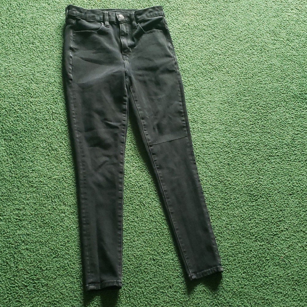 Black skinny jeans
